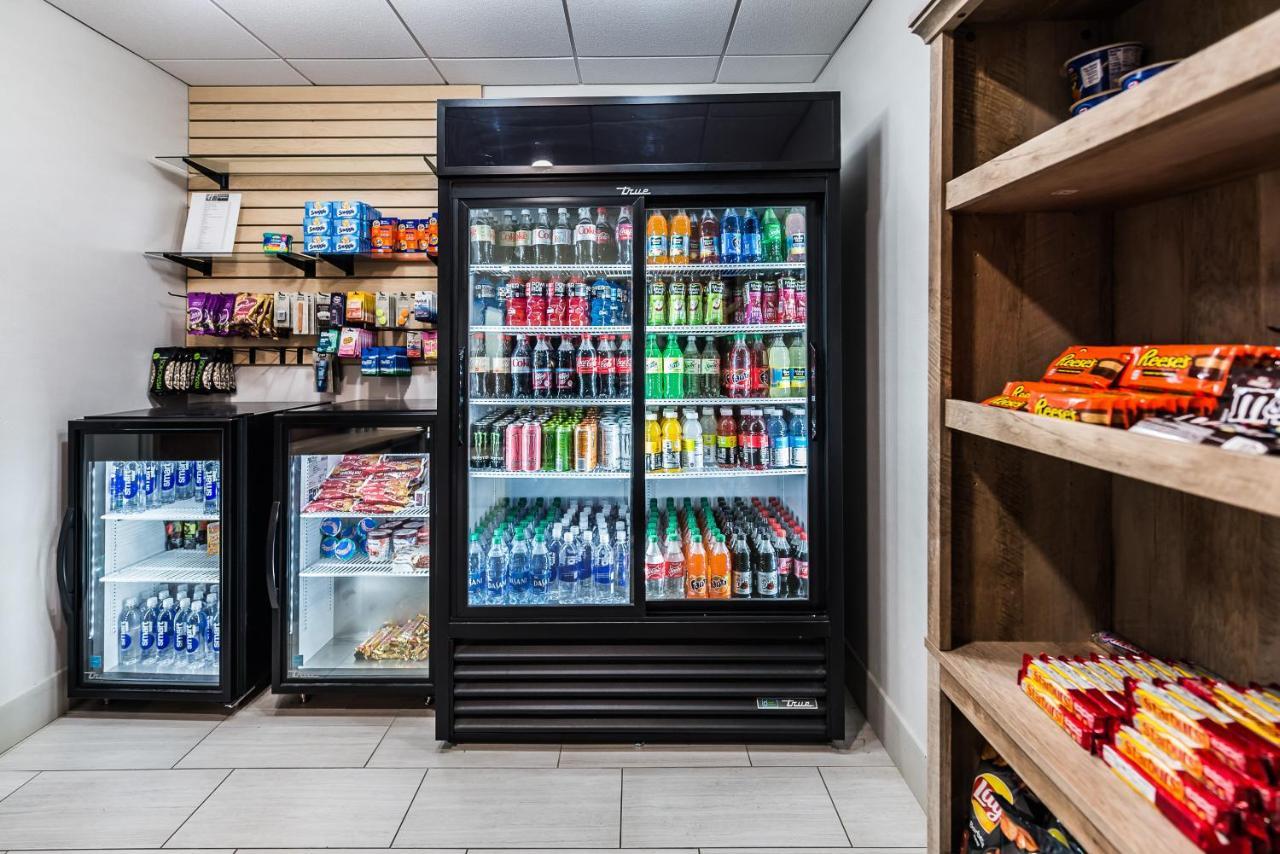 Holiday Inn Express Flint-Campus Area By Ihg Buitenkant foto