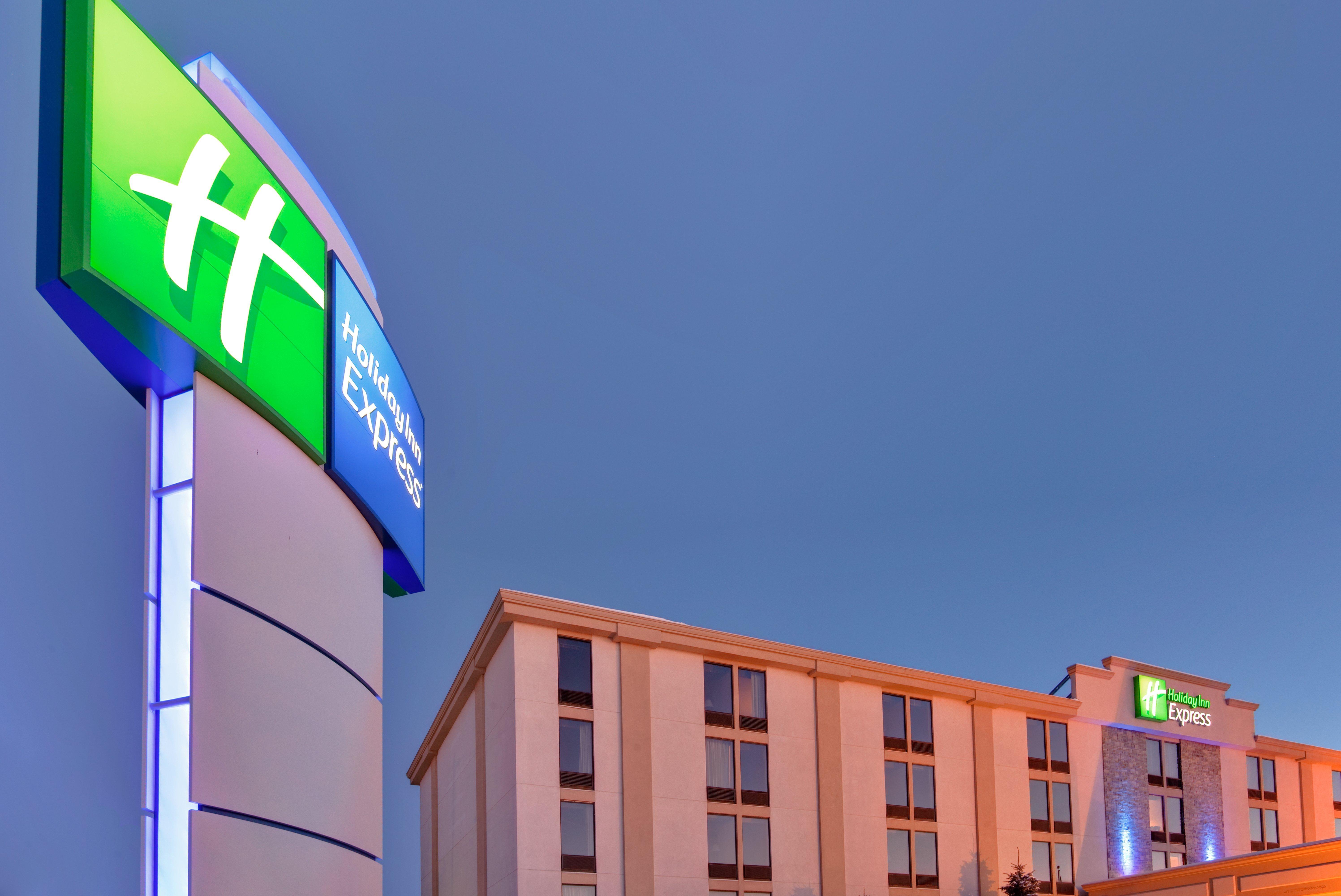 Holiday Inn Express Flint-Campus Area By Ihg Buitenkant foto